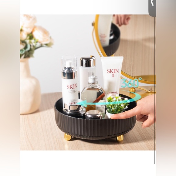 Makeup / Skincare Organizer 360 degree Tray - Picture 4 of 8